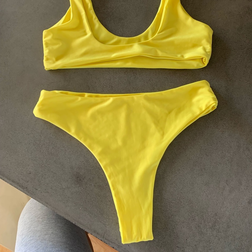 Zaful bikini 🌼 - Picture 2 of 3